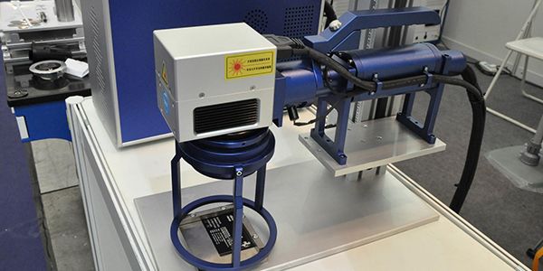 激光打標(biāo)機(jī)到底對(duì)人體有沒有輻射？~